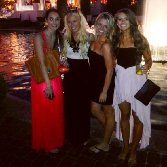 welcome to my closet 🥂 - Picture 1 of 1